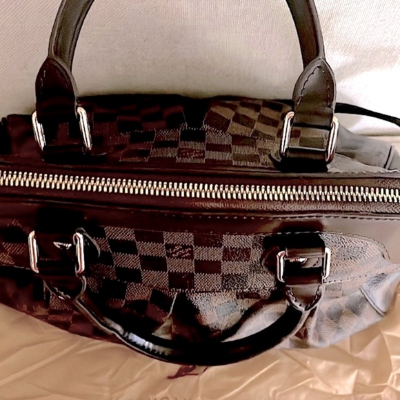 TRENDY SATCHEL - Picture 3 of 9